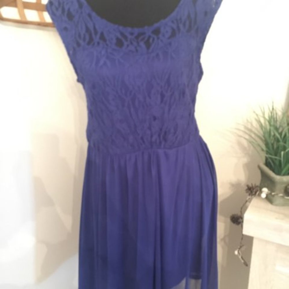 Blue Dress XL with sleeveless lace top, fabric bottom, 80% cotton, 20% nylon,